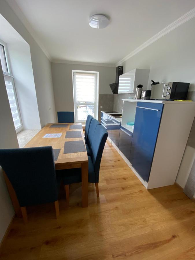 2 Raum Apartment Mit Terrasse, Hell Und Stilvoll Borna Exterior foto